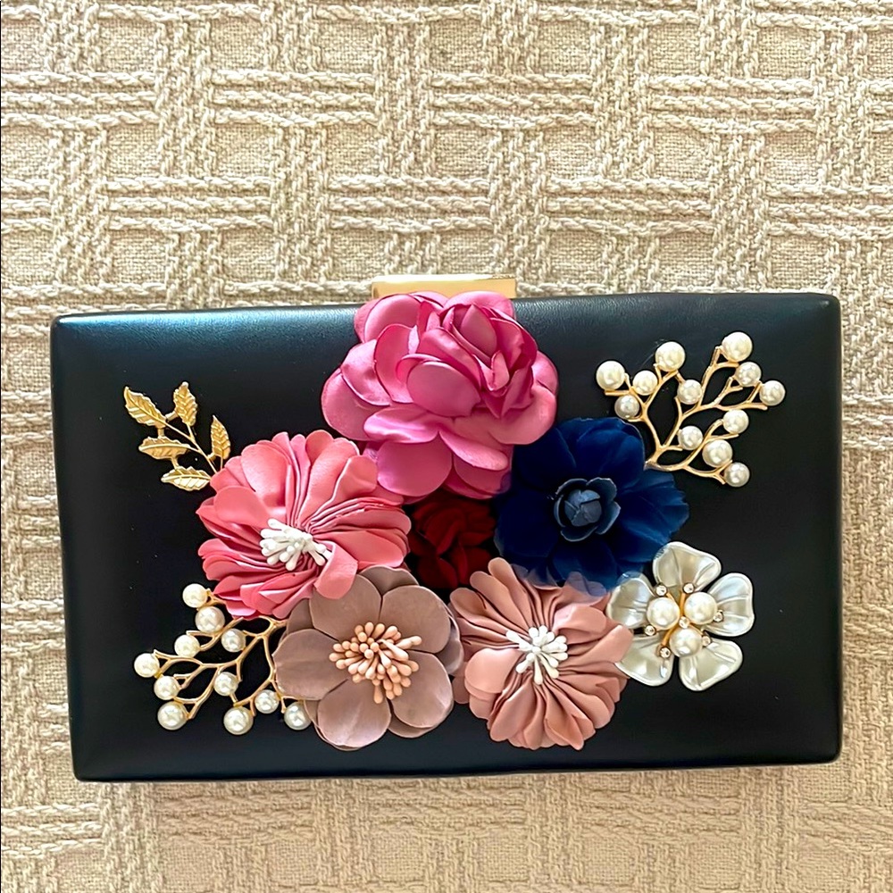 Floral Embellished Black Clutch